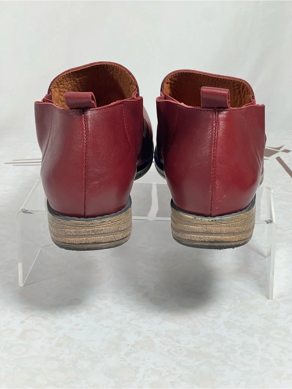 Biza Ellis Ruched Leather Slip-on Bootie Loafer Shoe Womens Sz Euro 40, US 9